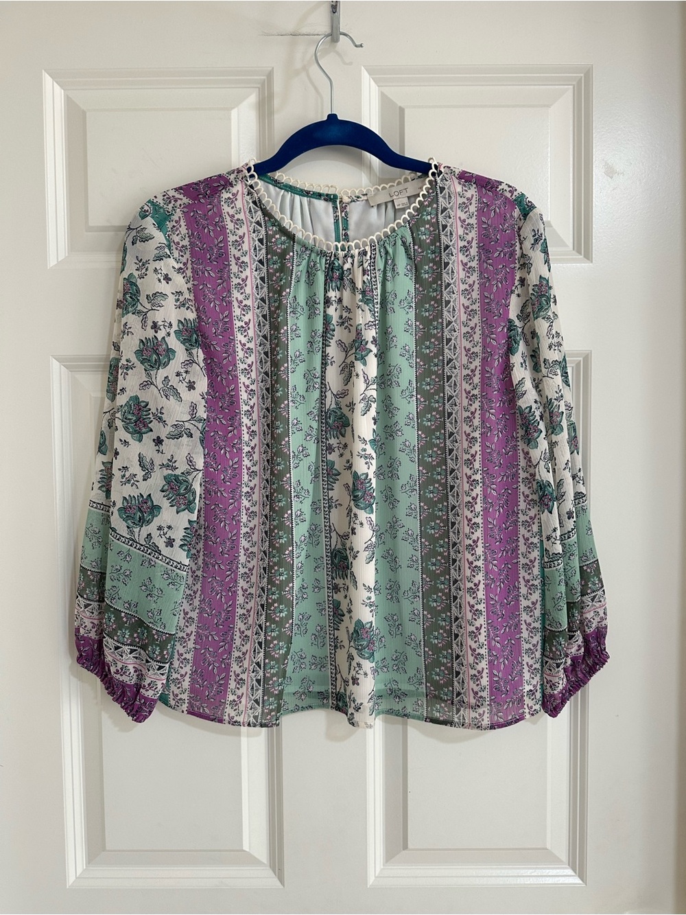 LOFT Petite Floral Boho Blouse Purple Mint Green MP Medium Petite, Like New